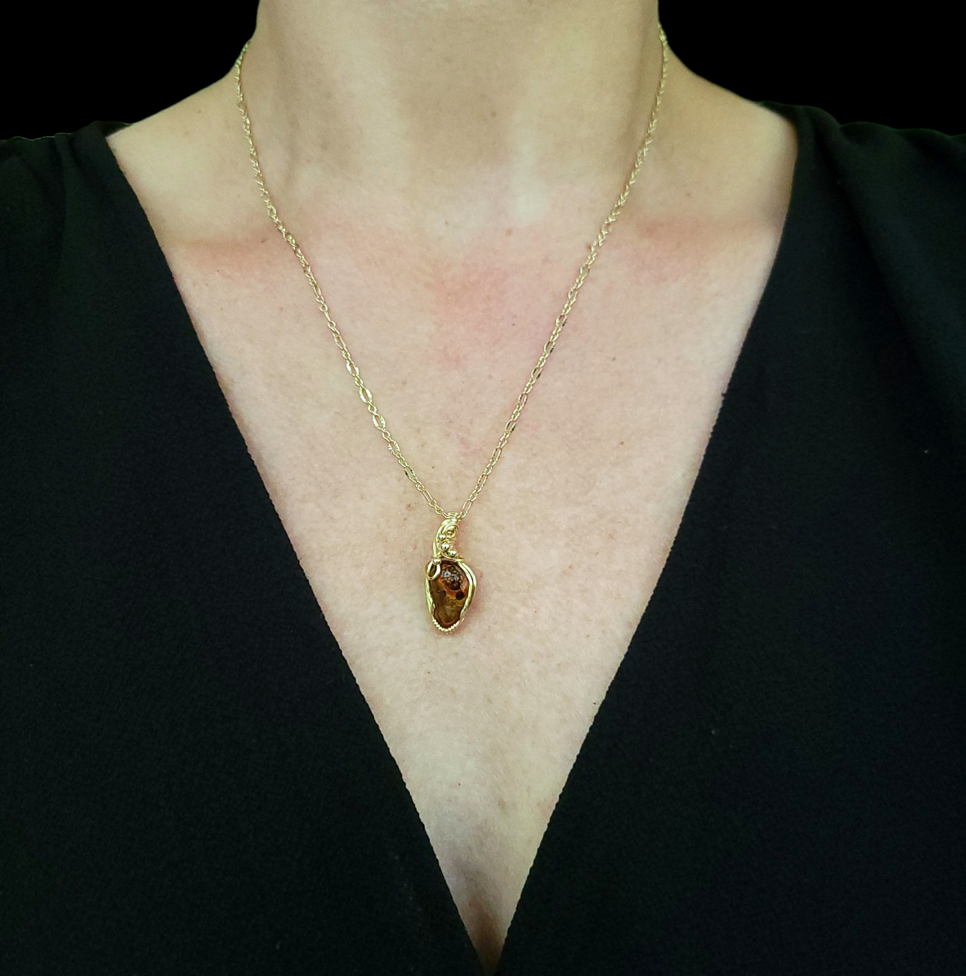 14K Gold Fire Agate Mini Pendant