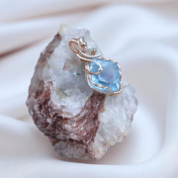 Mixed Metal Aquamarine Crystal Pendant