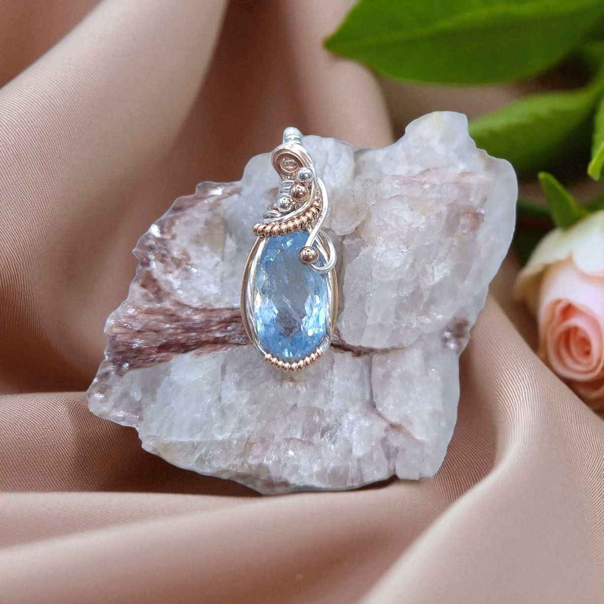 Mixed Metal AAA Aquamarine Pendant