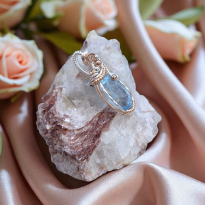 Mixed Metal AAA Aquamarine Pendant
