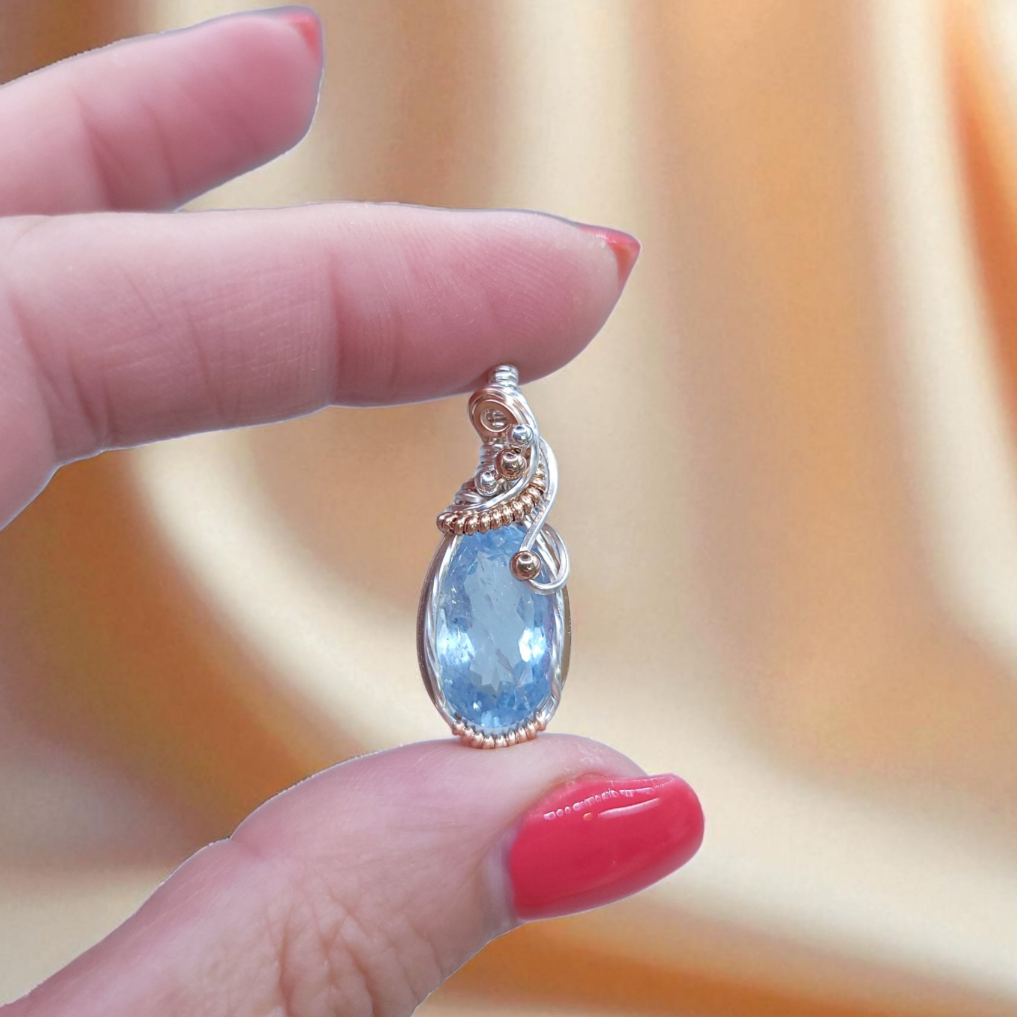 Mixed Metal AAA Aquamarine Pendant