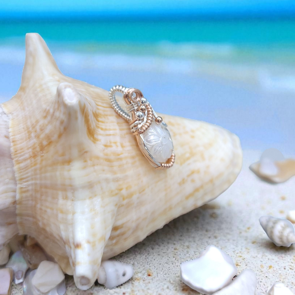 Mixed Metal Carved Freschwater Pearl Pendant