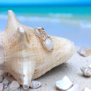 Mixed Metal Carved Freschwater Pearl Pendant