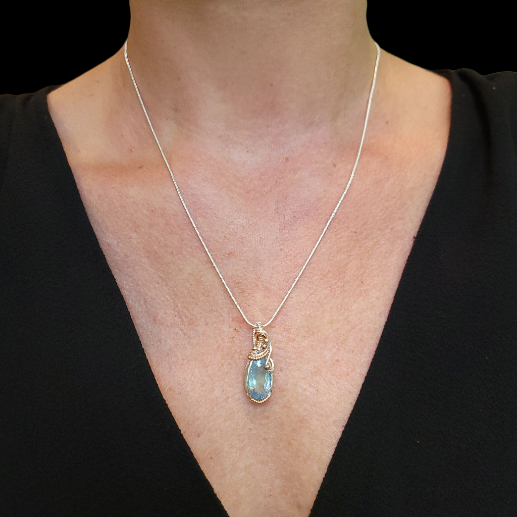 Mixed Metal AAA Aquamarine Pendant