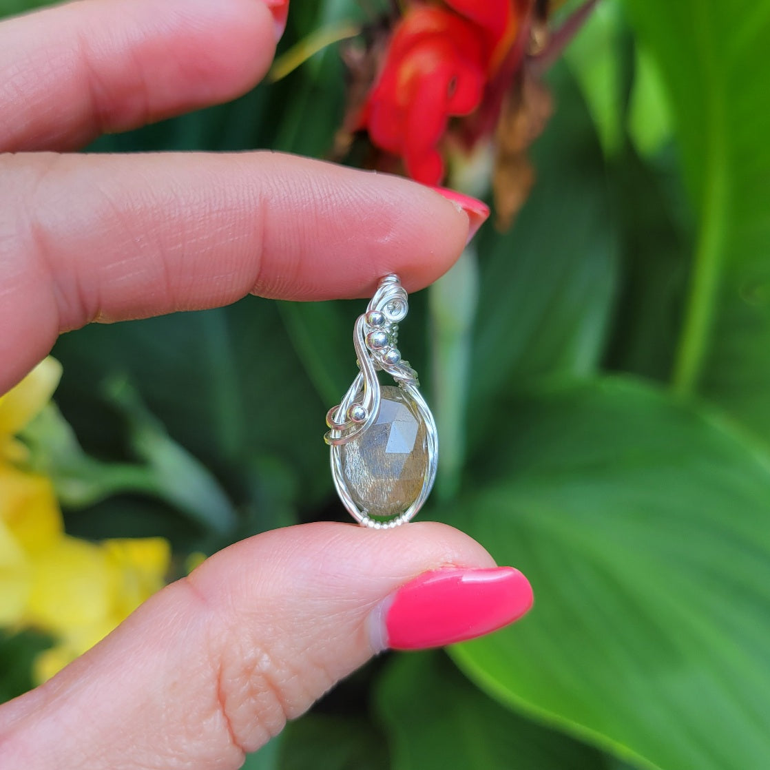 Sterling Silver Sunstone Pendant