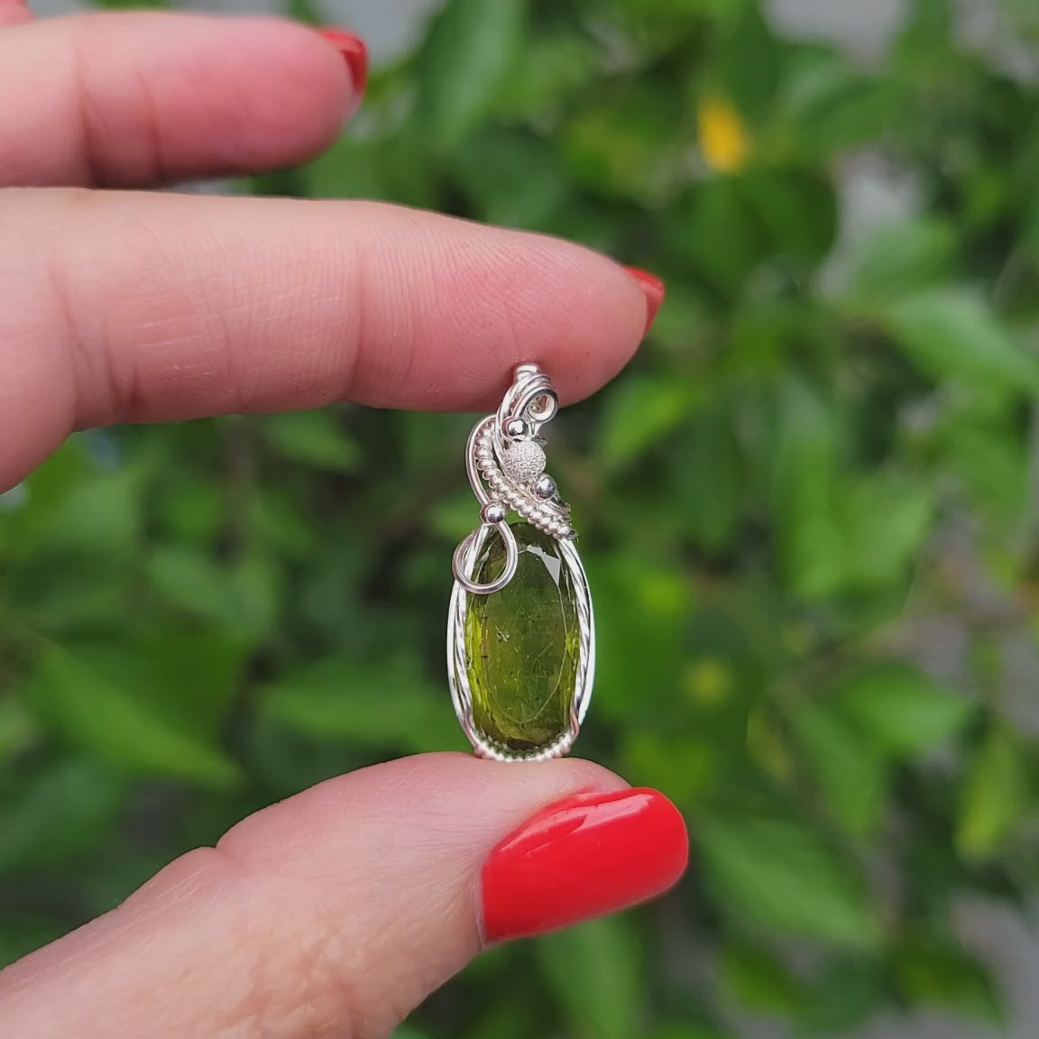 Sterling Silver Peridot Pendant